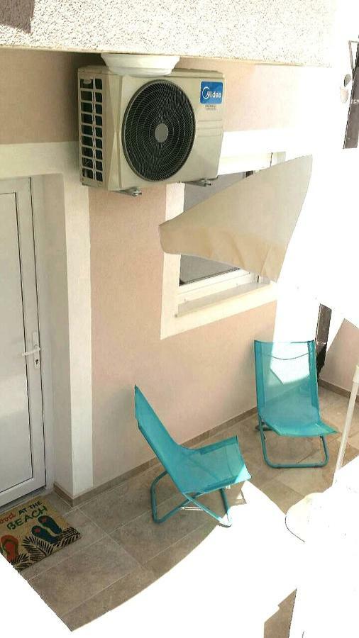 Twins Apartment Pula Exterior photo